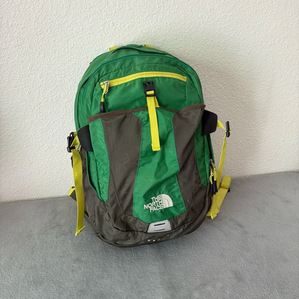 The North Face Recon Legacy Model Green, black Yellow Backpack Daypack Bag
